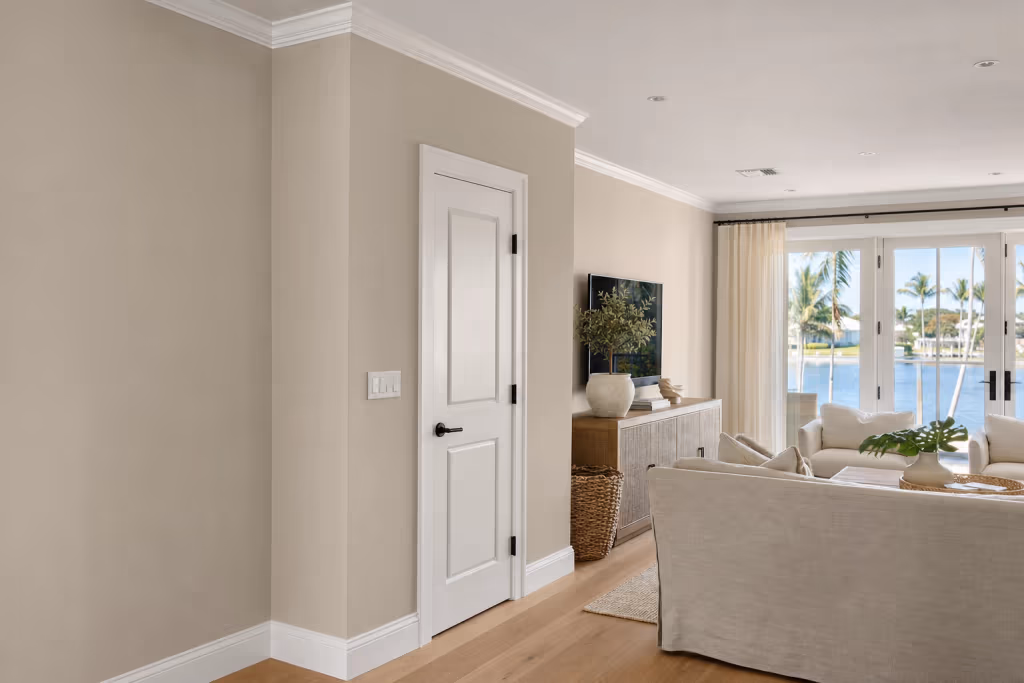 Close view of a freshly painted Florida living room with flawless walls, smooth trim, and clean ceiling lines
